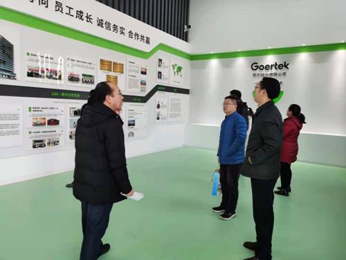 https://www.sdvcst.edu.cn/__local/2/0B/37/217C123C7425F5C169B873D84AD_4D744EBA_1AA68.jpg